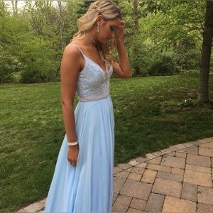 Sherri Hill Prom dress worn once! A beautiful light blue and a timeless look 🩵